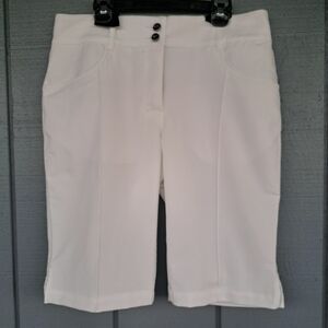 Chase 54 White Tailored Bermuda Golf Shorts #85